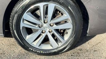 Peugeot Traveller 2.0 BlueHDi Allure Standard MPV EAT8 MWB Euro 6 (s/s) 5dr