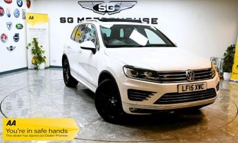 Volkswagen Touareg 3.0 TDI V6 BlueMotion Tech R-Line SUV 5dr Diesel Tiptronic 4WD E