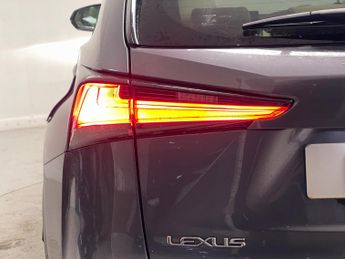 Lexus NX 2.5 300h GPF E-CVT 4WD Euro 6 (s/s) 5dr