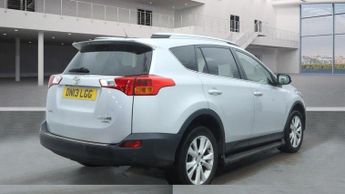 Toyota RAV4 2.2 D-CAT Invincible Auto 4WD Euro 5 5dr