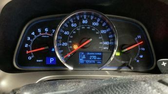 Toyota RAV4 2.2 D-CAT Invincible Auto 4WD Euro 5 5dr