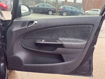 Vauxhall Corsa 1.4i 16v Design 5dr (a/c)