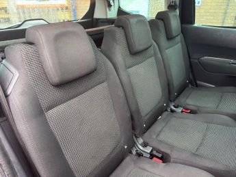 Peugeot 5008 2.0 HDi Exclusive Auto Euro 5 5dr