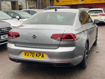 Volkswagen Passat 2.0 TSI SEL DSG Euro 6 (s/s) 4dr