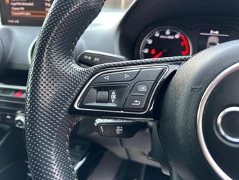 Audi Q2 1.5 TFSI CoD 35 Black Edition S Tronic Euro 6 (s/s) 5dr