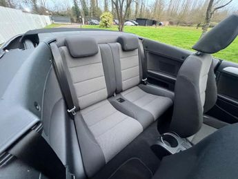 Volkswagen Golf 1.4 TSI SE Cabriolet DSG Euro 5 2dr