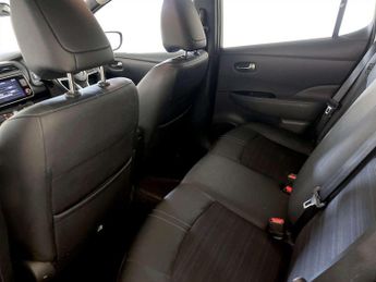 Nissan Leaf 40kWh N-Connecta Hatchback 5dr Electric Auto (150 ps)