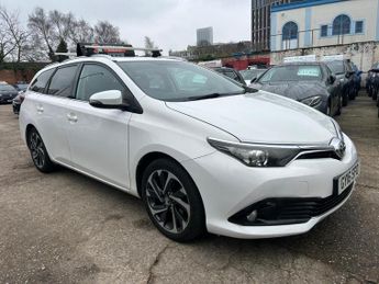 Toyota Auris 1.8 VVT-h Design Touring Sports CVT Euro 6 (s/s) 5dr