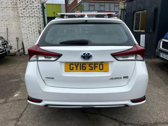 Toyota Auris 1.8 VVT-h Design Touring Sports CVT Euro 6 (s/s) 5dr