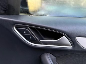 Audi Q3 2.0 TFSI S line SUV 5dr Petrol S Tronic quattro Euro 6 (s/s) (18