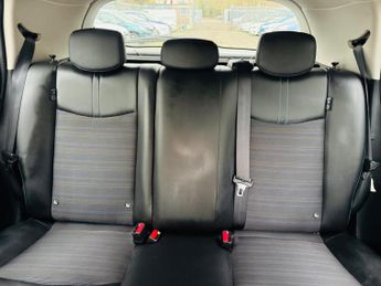 Nissan Leaf 40kWh N-Connecta Auto 5dr