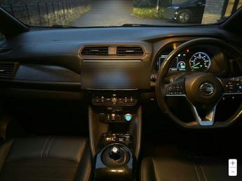 Nissan Leaf 40kWh N-Connecta Auto 5dr