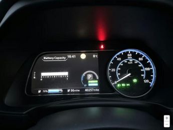 Nissan Leaf 40kWh N-Connecta Auto 5dr