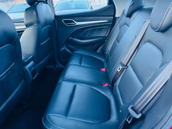 MG MG ZS 44.5kWh Exclusive Auto 5dr