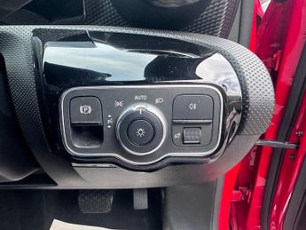 Mercedes-Benz A Class 1.5 A180d Sport 7G-DCT Euro 6 (s/s) 5dr