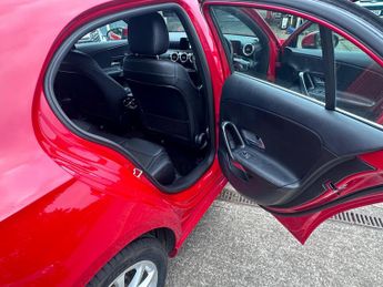 Mercedes-Benz A Class 1.5 A180d Sport 7G-DCT Euro 6 (s/s) 5dr