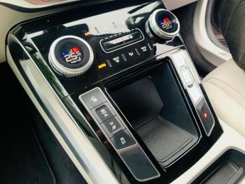 Jaguar I-PACE 400 90kWh SE Auto 4WD 5dr