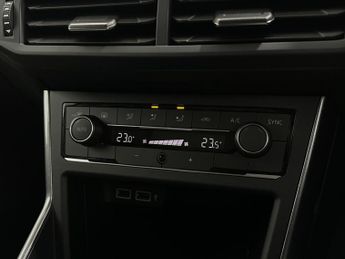 Volkswagen Polo 1.0 TSI SEL DSG Euro 6 (s/s) 5dr