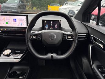 MG MG4 64kWh Trophy Long Range Auto 5dr