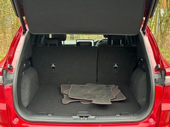 Ford Kuga 2.5 Duratec 14.4kWh ST-Line X CVT Euro 6 (s/s) 5dr