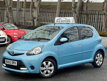 Toyota AYGO 1.0 VVT-i Move MultiMode Euro 5 5dr