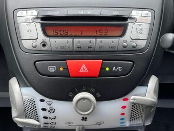 Toyota AYGO 1.0 VVT-i Move MultiMode Euro 5 5dr