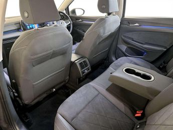 Volkswagen Golf 1.4 TSI 13kWh Style Hatchback 5dr Petrol Plug-in Hybrid DSG Euro