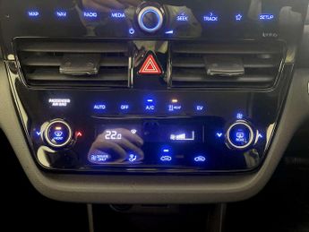 Hyundai IONIQ 38.3kWh Premium Hatchback 5dr Electric Auto (136 ps)