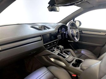 Porsche Cayenne 4.0T V8 Turbo SUV 5dr Petrol TiptronicS 4WD Euro 6 (s/s) (550 ps