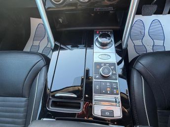 Land Rover Discovery 3.0 TD V6 HSE Luxury Auto 4WD Euro 6 (s/s) 5dr