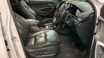 Hyundai Santa Fe 2.2 CRDi Blue Drive Premium Auto 4WD Euro 6 (s/s) 5dr (7 Seat)