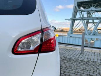 Nissan Qashqai 1.6 Acenta CVT 2WD Euro 5 5dr