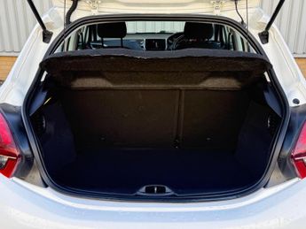 Peugeot 208 1.2 PureTech Active Euro 6 5dr