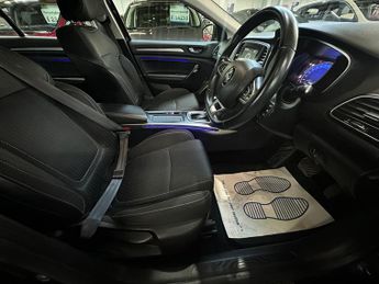 Renault Megane 1.2 TCe Dynamique Nav Sport Tourer 5dr Petrol EDC Euro 6 (130 ps