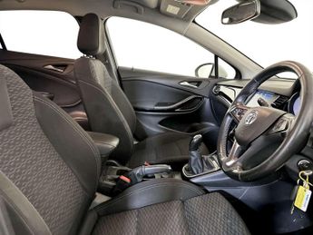 Vauxhall Astra 1.0i Turbo ecoTEC SRi Hatchback 5dr Petrol Manual Euro 6 (s/s) (