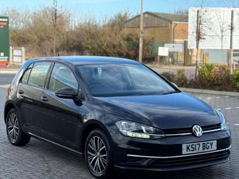 Volkswagen Golf 2.0 TDI BlueMotion Tech SE Nav DSG Euro 6 (s/s) 5dr