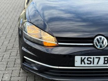 Volkswagen Golf 2.0 TDI BlueMotion Tech SE Nav DSG Euro 6 (s/s) 5dr