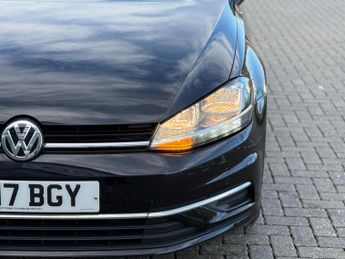 Volkswagen Golf 2.0 TDI BlueMotion Tech SE Nav DSG Euro 6 (s/s) 5dr