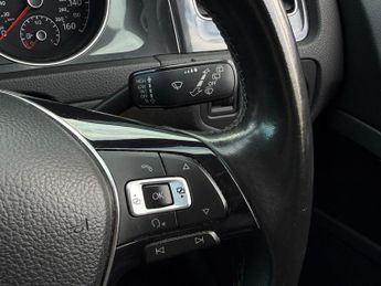 Volkswagen Golf 2.0 TDI BlueMotion Tech SE Nav DSG Euro 6 (s/s) 5dr