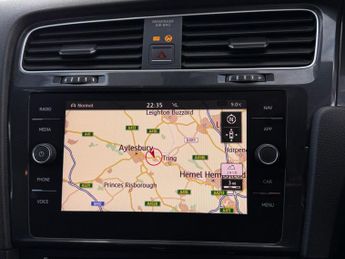 Volkswagen Golf 2.0 TDI BlueMotion Tech SE Nav DSG Euro 6 (s/s) 5dr