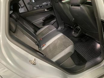 Volkswagen ID.4 Pure 52kWh Life Auto 5dr