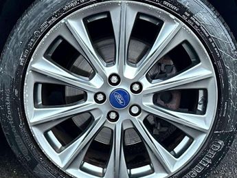 Ford Kuga 2.0 Kuga Vignale TDCi 4x4 Auto 4WD 5dr