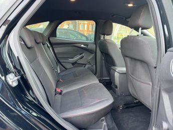 Ford Focus 1.0T EcoBoost ST-Line Auto Euro 6 (s/s) 5dr