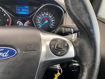 Ford Focus 1.6 TDCi Zetec Euro 5 (s/s) 5dr