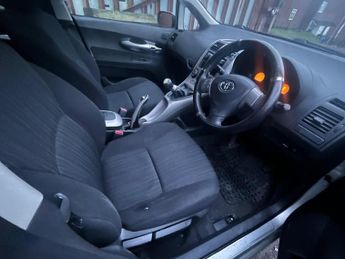 Toyota Auris 1.6 VVT-i TR 5dr