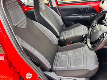 Peugeot 108 1.0 Active 2 Tronic Euro 6 5dr