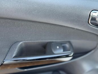 Vauxhall Corsa 1.4i 16v SRi 3dr (a/c)