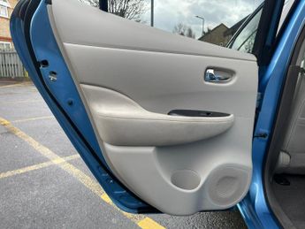 Nissan Leaf 24kWh Auto 5dr
