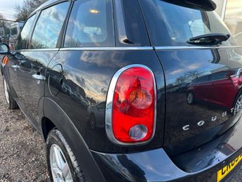 MINI Countryman 1.6 Cooper Auto Euro 6 5dr