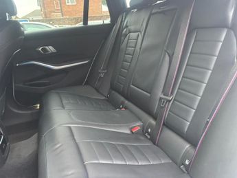BMW 3 Series 2.0 330e 12kWh M Sport Touring Auto Euro 6 (s/s) 5dr